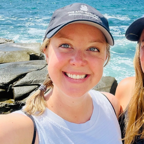 Meet your Posher, Carli - Picture 1 of 1